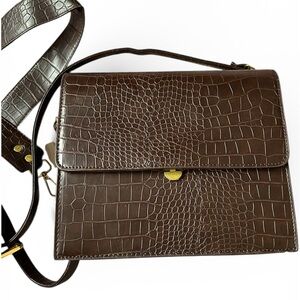 Elegant Brown Crocodile-Embossed Women's Bag